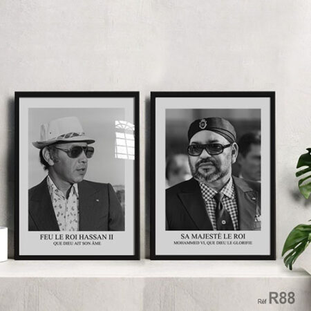 Tableau monochrome : Portrait de Sa Majesté le Roi Mohammed VI et de feu Hassan II الملك المغربي و أبوه الحسن الثاني