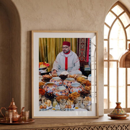 Portrait Roi Mohamed 6 - Table traditionnel royale marocaine de Ftour du Ramadan, tableaux décoratifs cuisine et pâtisserie 