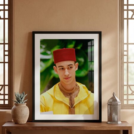 Portrait Prince Moulay El Hassan en tenue traditionnelle marocaine élégante Tableau grand Format mural